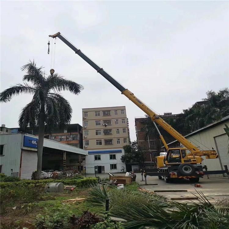 桂东12吨吊车出租一天的收费标准是什么