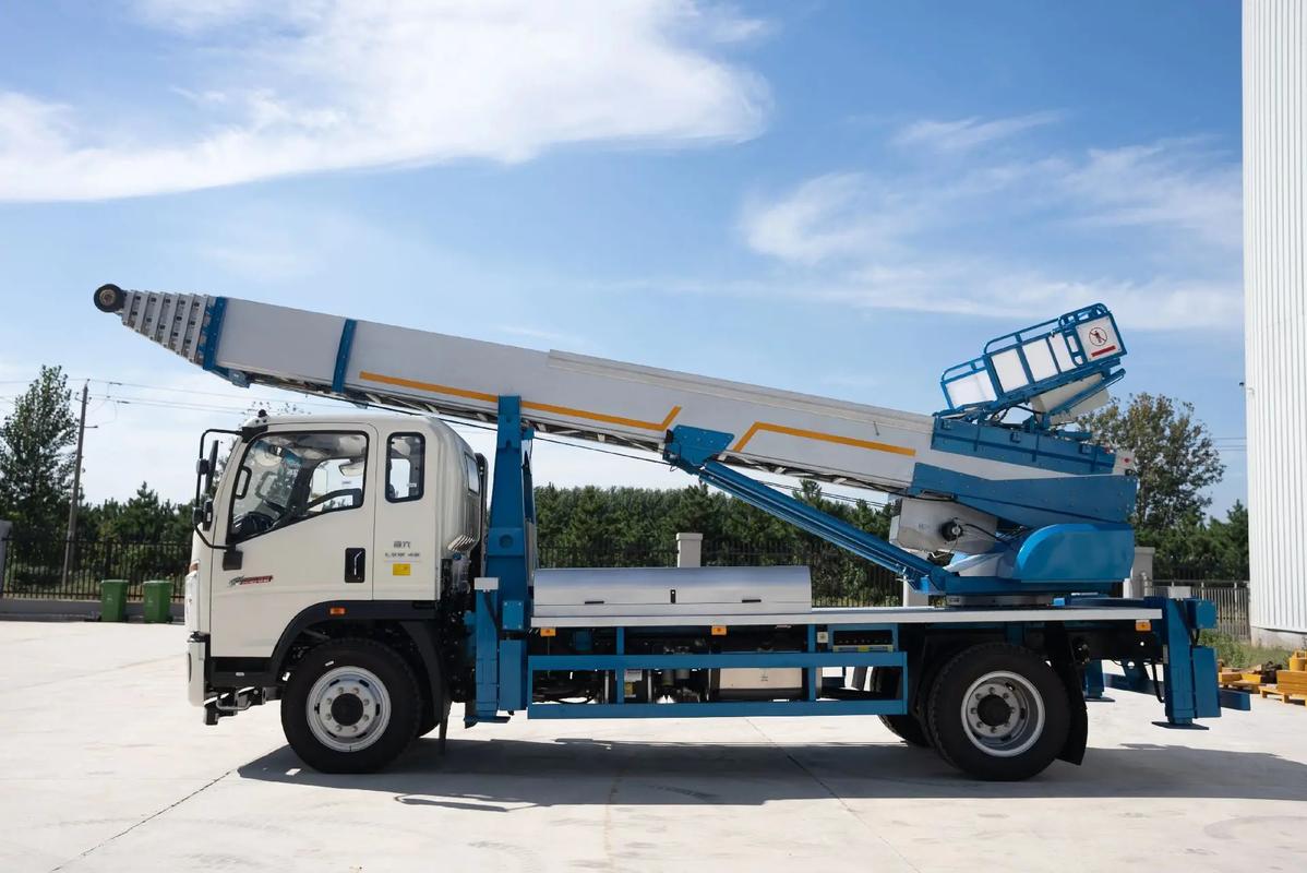 桂东云梯上料车租赁费用