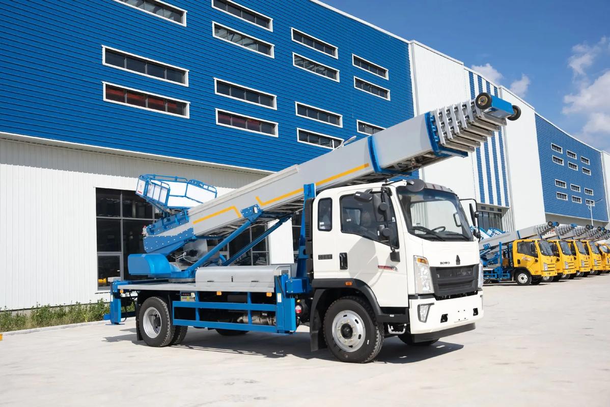 桂东出租云梯车高空作业车 建筑垃圾搬运