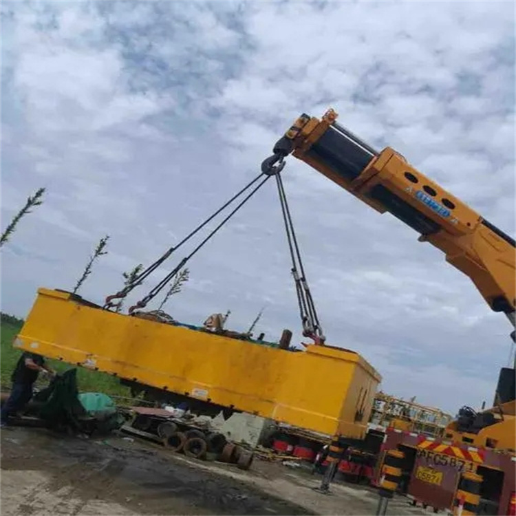 桂东随车吊吊集装箱怎么吊